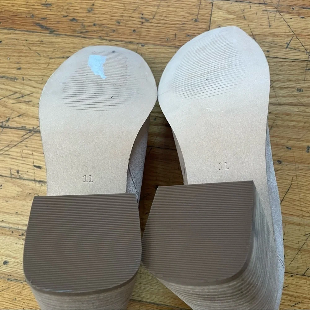 Andre Assous Booties Size 11 - Picture 6 of 7